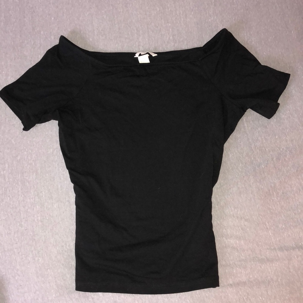 Off-shoulder black top